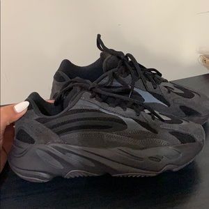Yeezy boost 700 v2 Vanta
